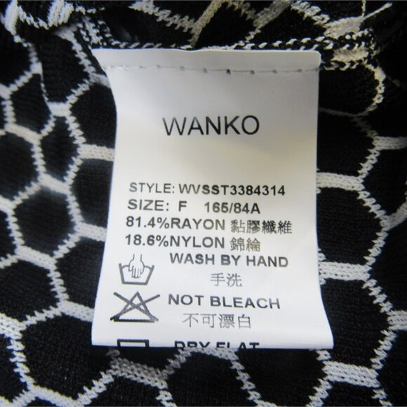 Wanko NWT Women's White/Black/Navy Honeycomb Print Sweater, Size F-HK, Small-US - Picture 7 of 10